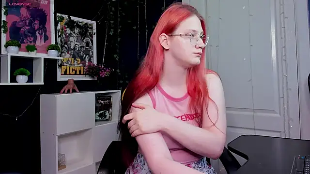 Queen Milena online show from 07-12-26, 02:56