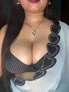 Naughty pooja44 online show from 07-26-26, 06:48