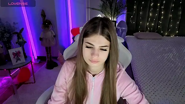 Dayana Mood online show from 05-03-26, 06:18