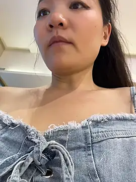 xiaochengzi505 online show from 07-25-26, 02:01