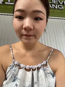 xiaochengzi505 online show from 07-12-26, 01:06