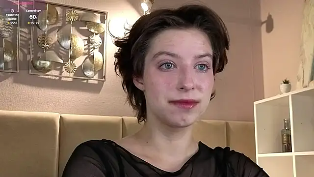 bluebreeze888 online show from 06-19-26, 03:23