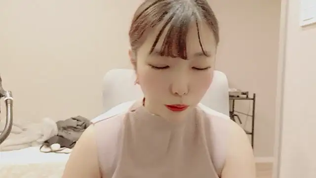 Snapshot of hono__38 chatting on 05-16-26, 05:50 hono 38 online show from 05-16-26, 05:50