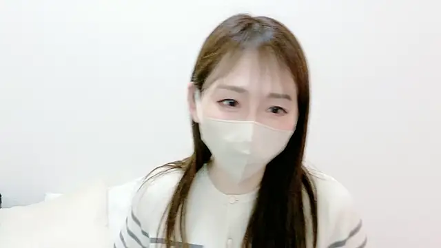 momoka  o0 online show from 05-20-26, 07:16