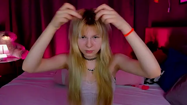 Snapshot of Ammelia_Backerr chatting on 06-11-26, 01:49 Ammelia Backerr online show from 06-11-26, 01:49
