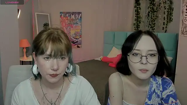 Lilac-Muse online show from 05-14-26, 11:51