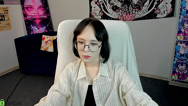 Lilac-Muse online show from 06-25-26, 11:37