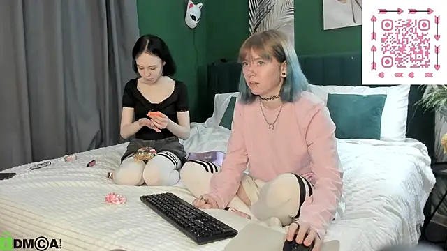 Lilac-Muse online show from 05-21-26, 03:26