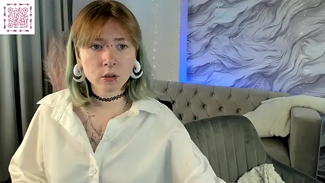 Elira Vane online show from 06-18-26, 11:26