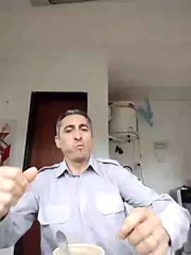 Snapshot of Alejandro83bsf chatting on 07-10-26, 07:36 Alejandro83bsf online show from 07-10-26, 07:36