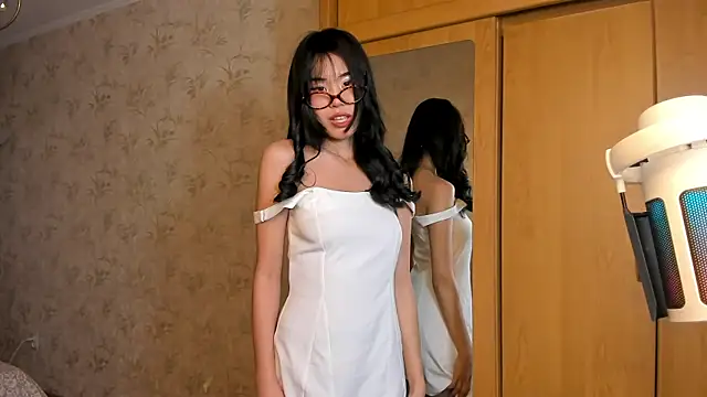 Akiba cute online show from 05-29-26, 07:47