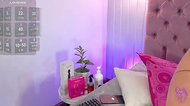 RenataPeach online show from 06-17-26, 03:17
