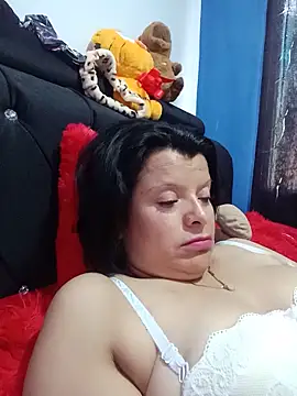 Samantha Kieran online show from 05-17-26, 07:25