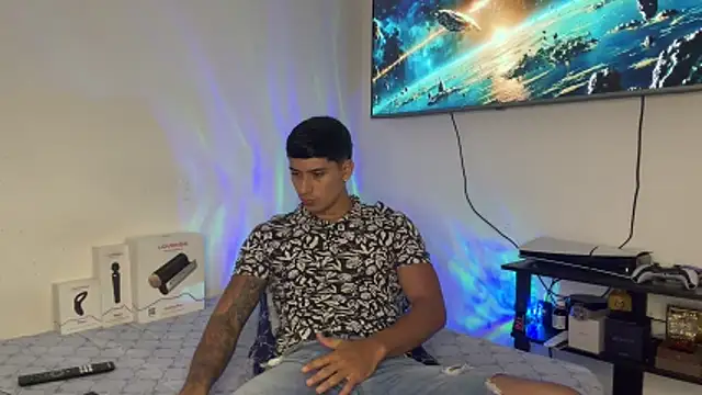 SexxxySquirterStev777 online show from 05-08-26, 01:59