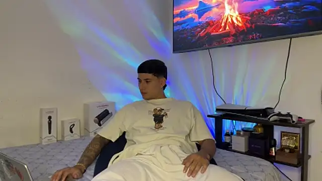 SexxxySquirterStev777 online show from 05-02-26, 05:01