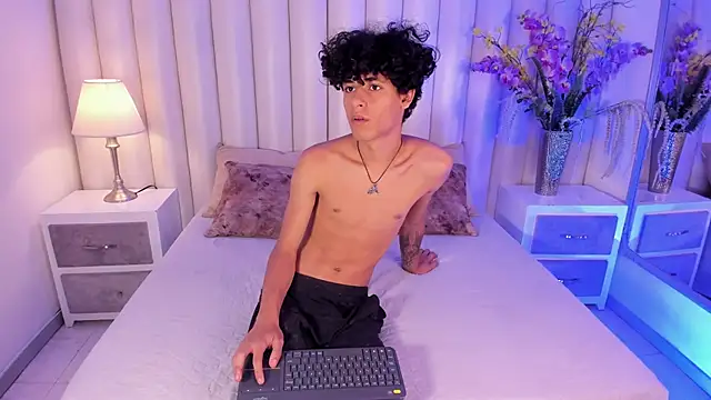 FelimWhite online show from 04-30-26, 12:23