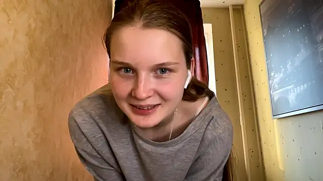 LongChillGerl online show from 05-20-26, 05:32