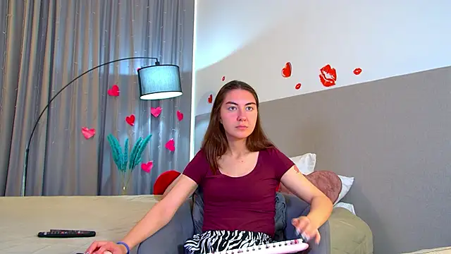 AlisaAlarie online show from 05-20-26, 06:54