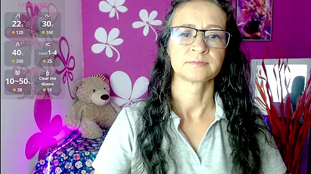 aura latinax online show from 04-28-26, 11:47