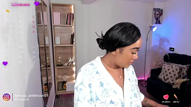 alessia anderson online show from 11-22-25, 12:10