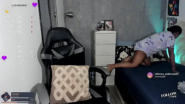 Snapshot of alessia_anderson chatting on 09-09-25, 05:50 alessia anderson online show from 09-09-25, 05:50