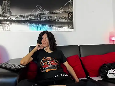 Snapshot of anddy_hugecock chatting on 05-31-26, 01:06 anddy hugecock online show from 05-31-26, 01:06
