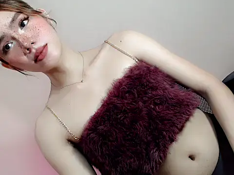 Snapshot of Rose_victoria18 chatting on 05-13-26, 10:00 Rose victoria18 online show from 05-13-26, 10:00