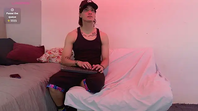 sweetauracouple online show from 06-01-26, 12:05