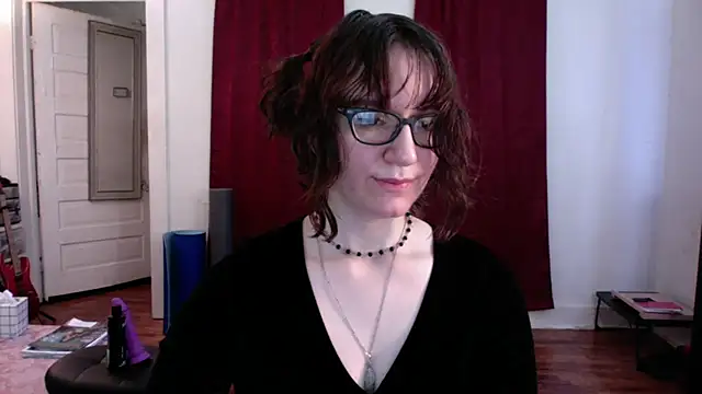 AnnywnBelle online show from 05-16-26, 08:19