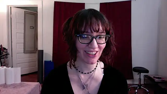 AnnywnBelle online show from 05-08-26, 10:13