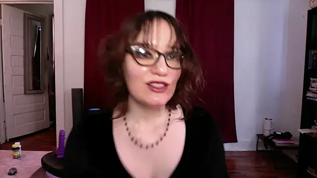AnnywnBelle online show from 05-21-26, 08:17
