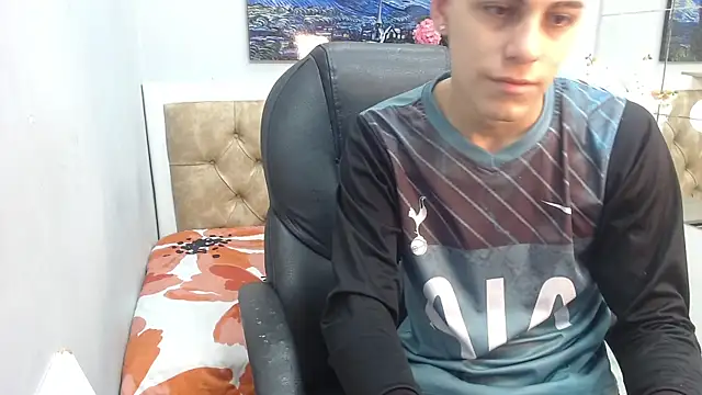 Ethanx18  online show from 05-18-26, 11:26