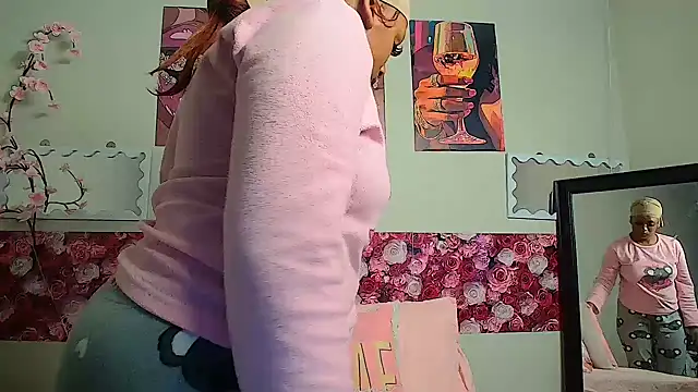 EnchantingLisa online show from 06-14-26, 05:08
