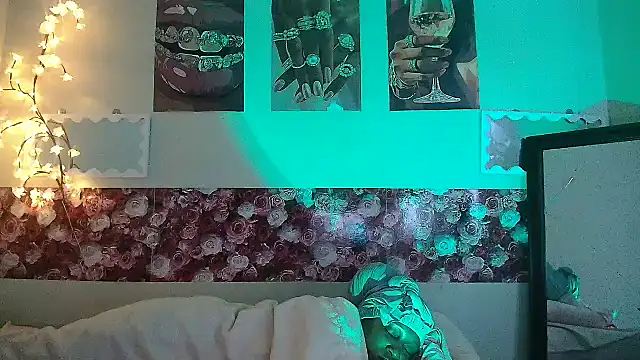 EnchantingLisa online show from 07-07-26, 05:32