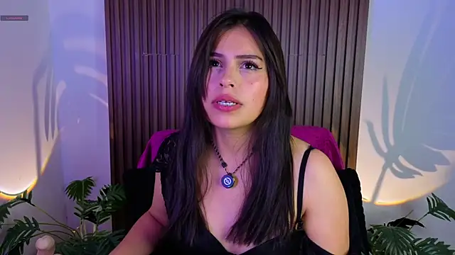 Yenifer 27 online show from 05-07-26, 04:28