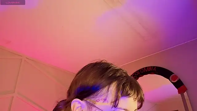 Rossiee huntt online show from 06-18-26, 12:10
