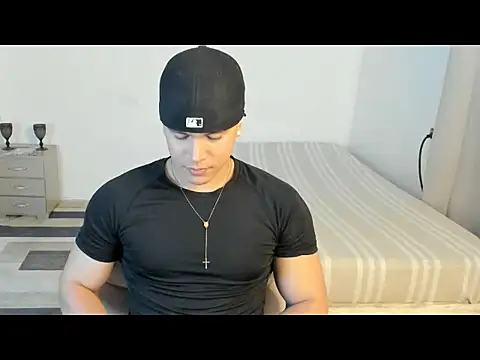 Snapshot of sant_wahlberg chatting on 06-07-26, 01:44 sant wahlberg online show from 06-07-26, 01:44