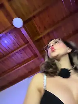 RenataVelasquez online show from 05-06-26, 04:05