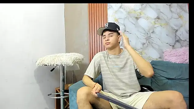 LOVE GUYS1 online show from 07-02-26, 03:29