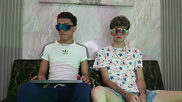 KING BOYS2026 online show from 05-13-26, 01:34