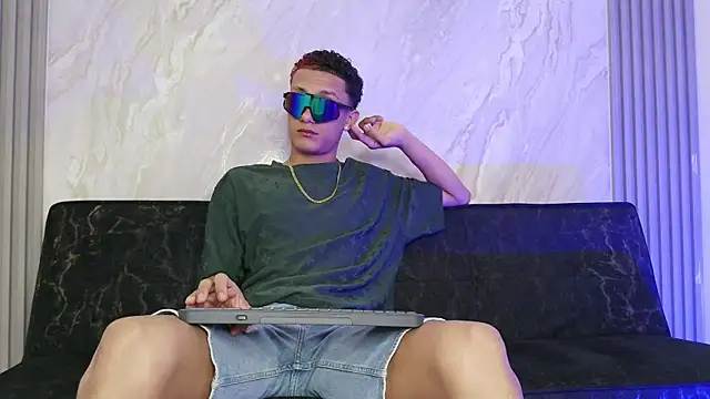 KING BOYS2026 online show from 05-27-26, 01:57