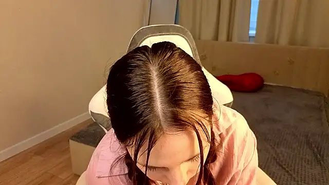 Julia Shyy online show from 05-31-26, 02:17