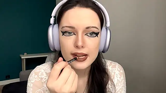 AmbientInvalid online show from 05-14-26, 02:03