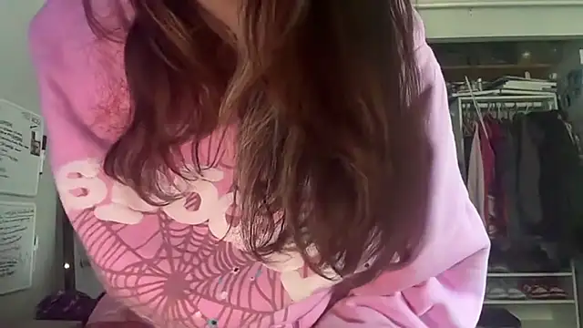Maddieblairxo online show from 07-15-26, 06:15