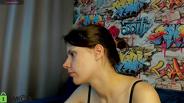 Kira Be11 online show from 06-28-26, 01:01