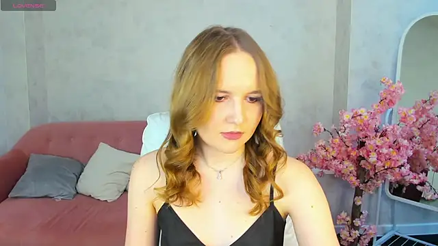 Emmaa Kimm online show from 06-02-26, 01:05