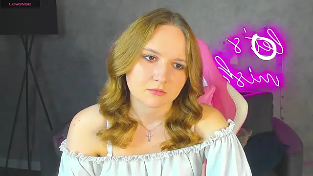 Emmaa Kimm online show from 06-22-26, 01:00