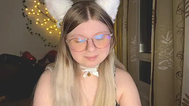 YukiBlush online show from 07-18-26, 10:29