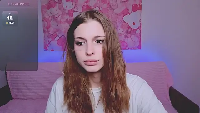 Snapshot of LouiseKane chatting on 06-25-26, 12:54 LouiseKane online show from 06-25-26, 12:54