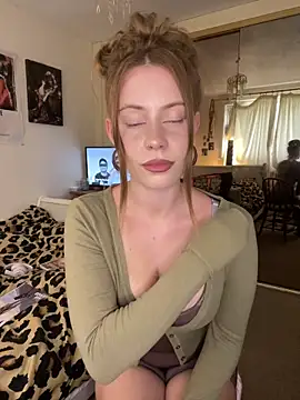 Young Lizzie online show from 06-17-26, 03:22